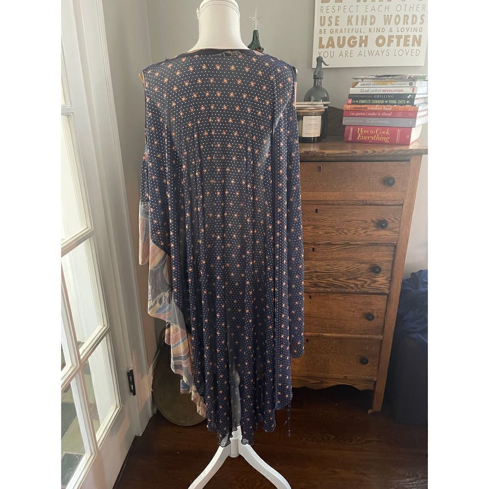 Free People - Kimono dress ruffle v-neck swiming cover up size M/L - Picture 13 of 14